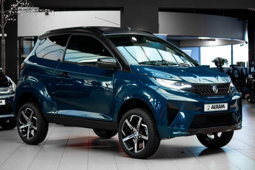 Aixam Crossover Premium Ambition E5 2026 Brommobiel Mallard Blauw