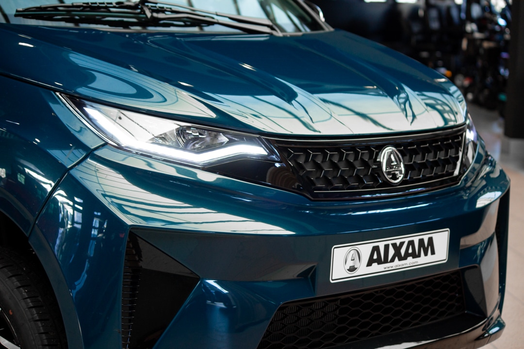 Aixam Crossover Premium Ambition E5 2026 Brommobiel Mallard Blauw