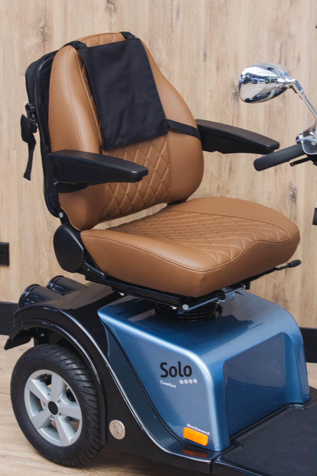 Life Amp Mobility Solo 4 Blue Diamond Life Amp Mobility Solo 4 Blue Diamond