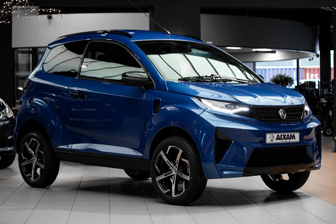 Aixam E Crossover Premium Ambition 2025 Brommobiel Elektrisch Saffierblauw Metallic Aixam E Crossover Premium Ambition 2025 Brommobiel Elektrisch Saffierblauw Metallic
