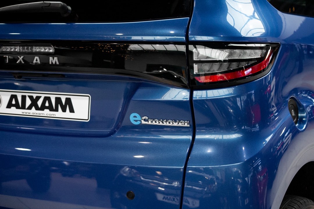 Aixam E Crossover Premium Ambition 2025 Brommobiel Elektrisch Saffierblauw Metallic Aixam E Crossover Premium Ambition 2025 Brommobiel Elektrisch Saffierblauw Metallic
