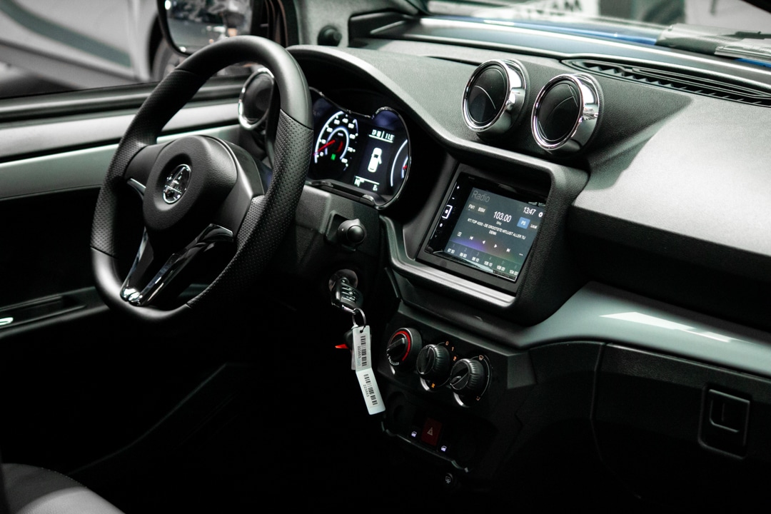 Aixam E Crossover Premium Ambition 2025 Brommobiel Elektrisch Saffierblauw Metallic Aixam E Crossover Premium Ambition 2025 Brommobiel Elektrisch Saffierblauw Metallic