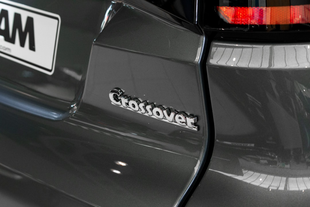 Aixam Crossover Premium Ambition E5 2026 Brommobiel Titaniumgrijs Metallic