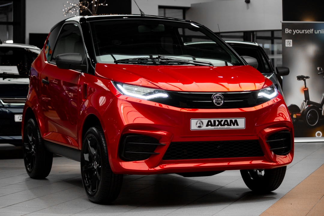 Aixam E City Sport Ambition 2026 Brommobiel Elektrisch Parelmoerrood Metallic