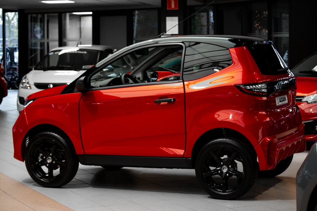 Aixam E City Sport Ambition 2026 Brommobiel Elektrisch Parelmoerrood Metallic