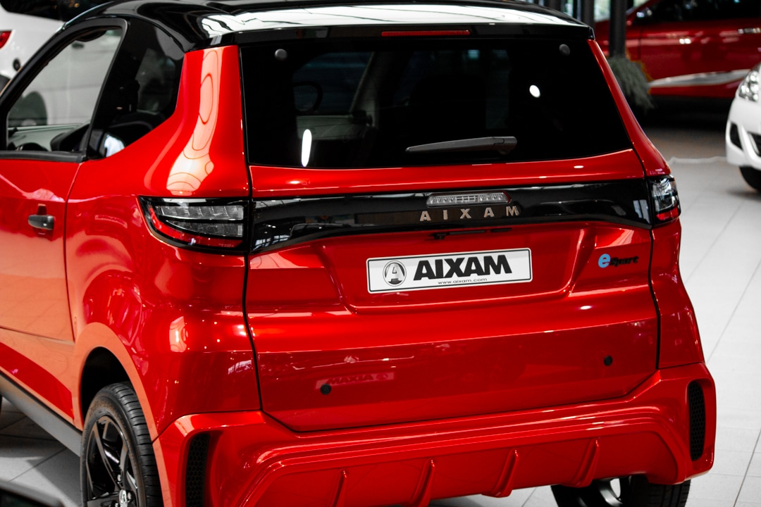 Aixam E City Sport Ambition 2026 Brommobiel Elektrisch Parelmoerrood Metallic