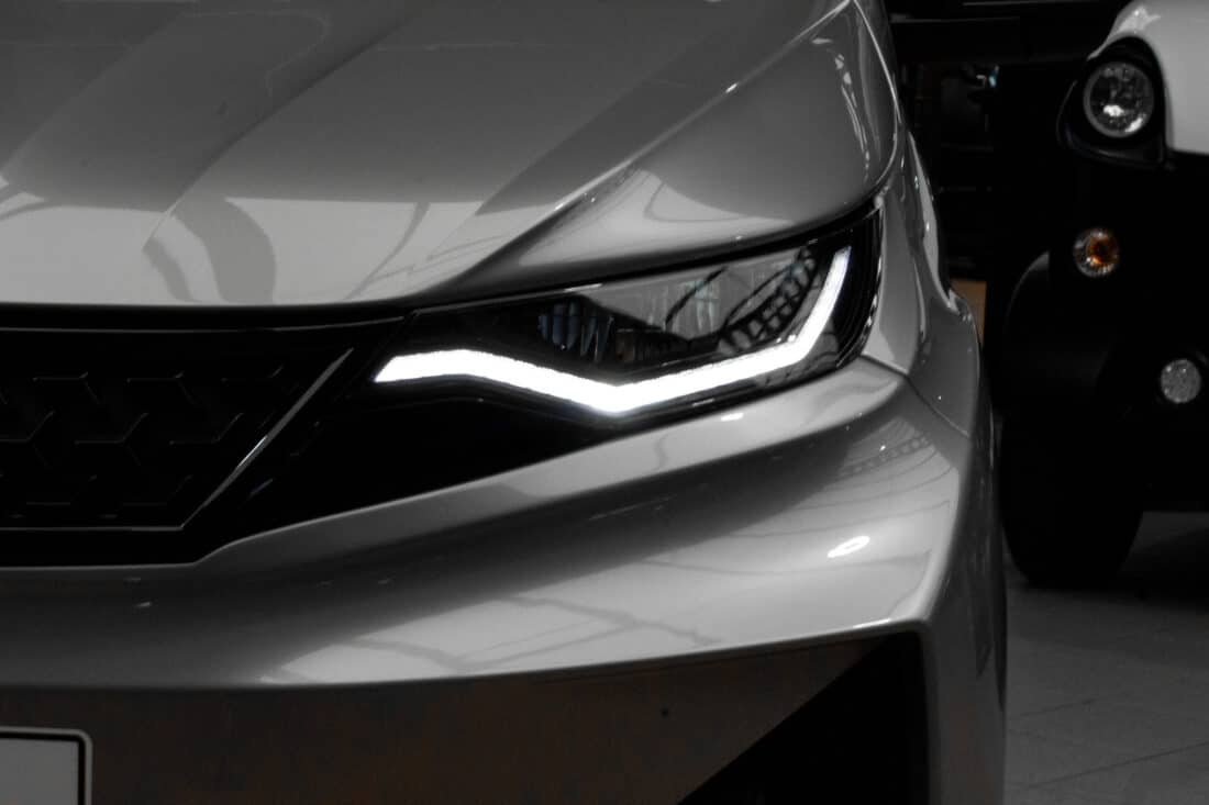 Aixam E Crossover Premium Ambition 2026 Brommobiel Elektrisch Zilvergrijs Metallic