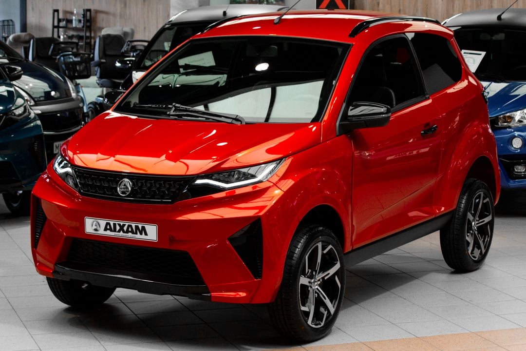 Aixam Crossover Premium Ambition E5 2026 Brommobiel Parelmoerrood Metallic