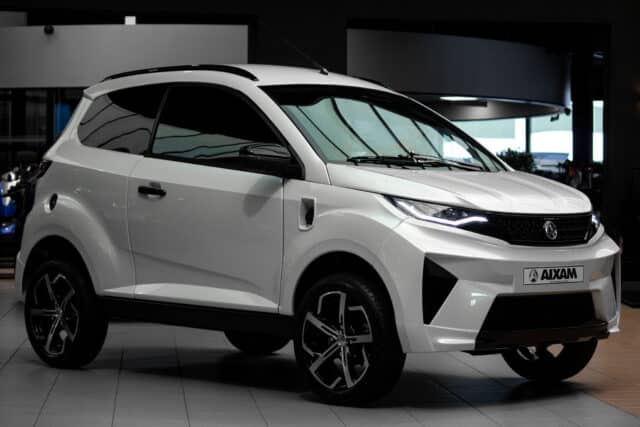 Aixam E Crossover Premium Ambition 2026 Brommobiel Elektrisch Parelmoerwit Metallic