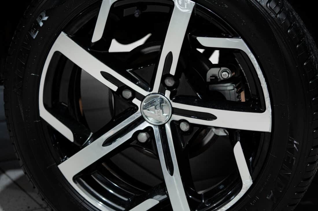 Aixam Crossover Premium Emotion 2021 Brommobiel Occasion Saffierblauw Metallic