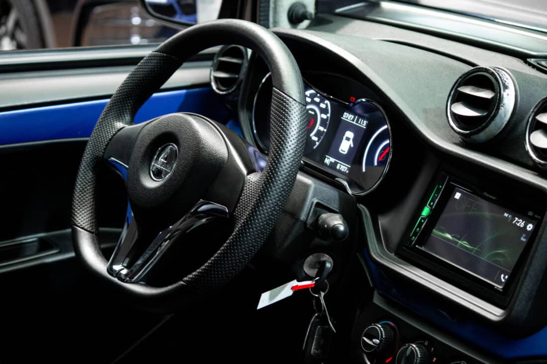 Aixam Crossover Premium Emotion 2021 Brommobiel Occasion Saffierblauw Metallic