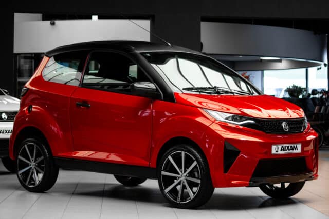 Aixam Crossline Ambition 2023 Brommobiel Occasion Rood Metallic