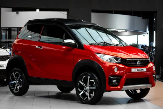 Aixam Crossover Premium Emotion 2020 11 Brommobiel Occasion Rood Metallic