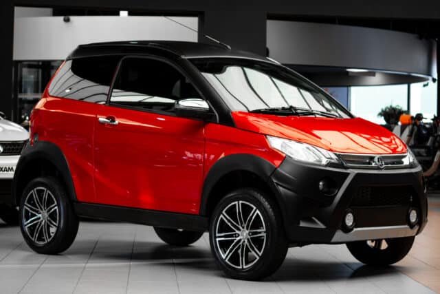 Aixam Crossover Premium Sensation 2019 Brommobiel Occasion Rood Metallic