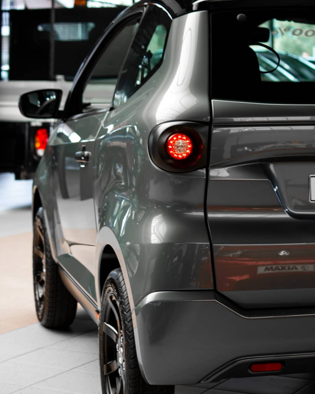 Aixam E Easy Chic 7 5kwh Brommobiel Elektrisch Nieuw Titianiumgrijs Aixam E Easy Chic 7 5kwh Brommobiel Elektrisch Nieuw Titianiumgrijs