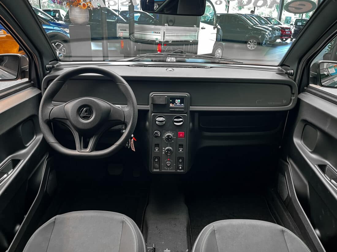 Aixam E Easy Chic 7 5kwh Brommobiel Elektrisch Nieuw Titianiumgrijs Aixam E Easy Chic 7 5kwh Brommobiel Elektrisch Nieuw Titianiumgrijs