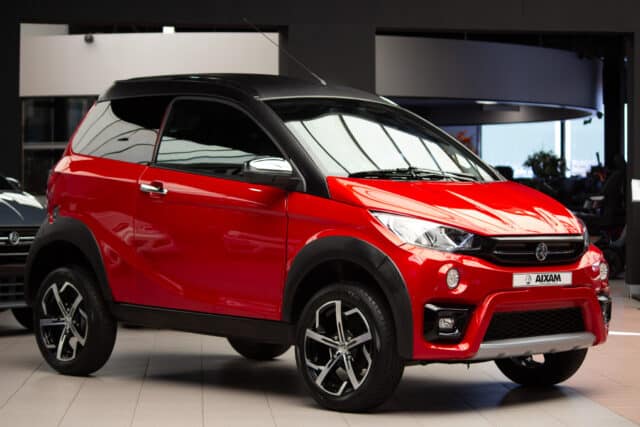 Aixam Crossover Premium Emotion 2021 Brommobiel Occasion Parelmoerrood Metallic
